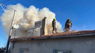 Balıkesir’in Burhaniye ilçesine bağlı Hisarköy Mahallesi’nde bir evde çıkan yangın,