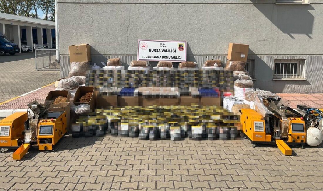 Bursa’da kaçakçılık operasyonu: 3,2 milyon liralık kaçak tütün ve sigara ele geçirildi Bursa’da jandarma ekiplerinin kaçakçılıkla mücadele kapsamında düzenlediği operasyonda, piyasa değeri
