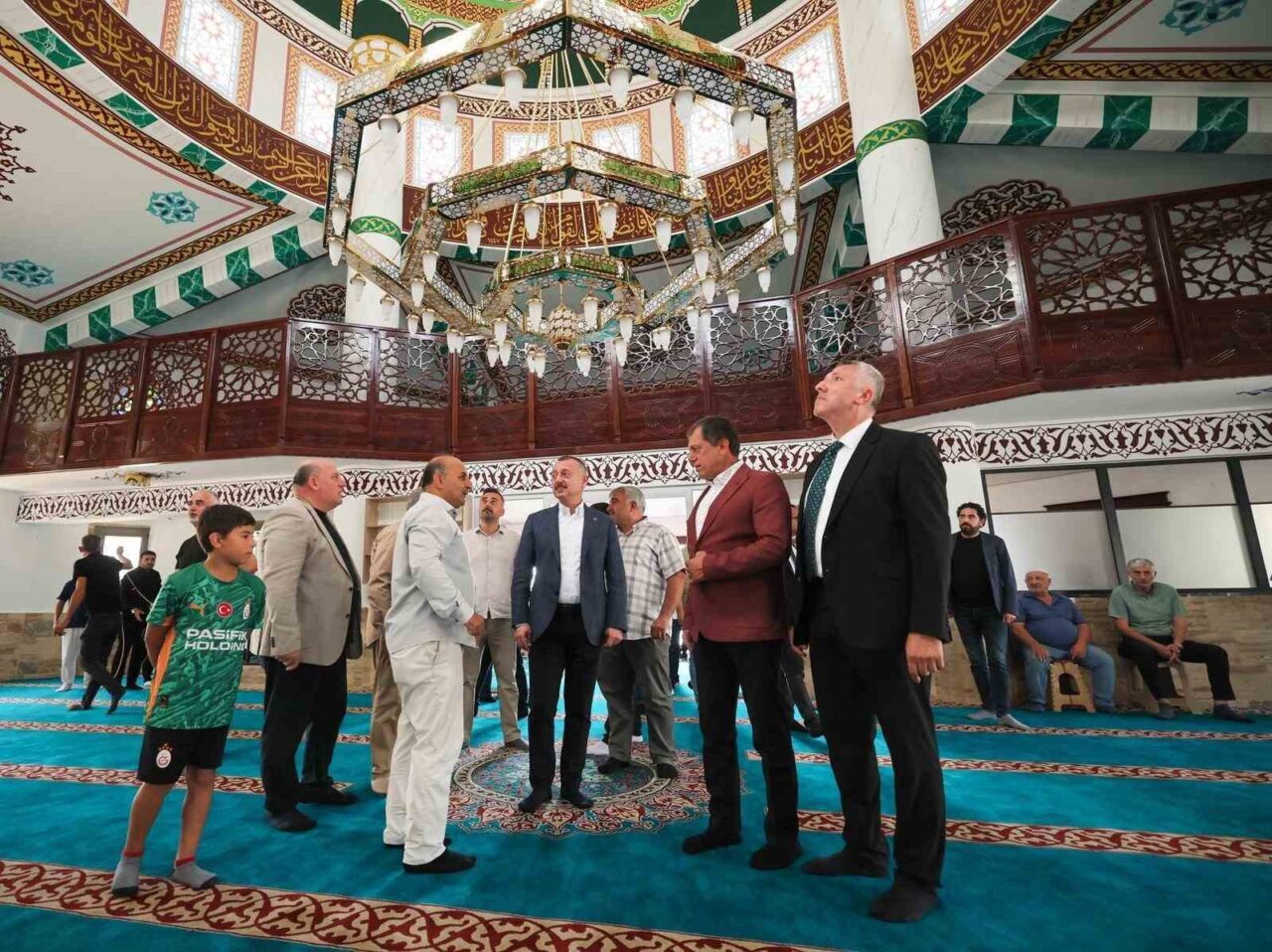 Büyükakın, Karamürsel’de vatandaşların taleplerini dinledi 8 Bülten Medya -