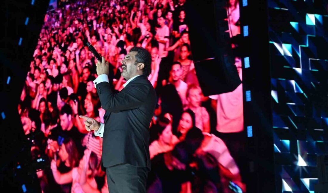 Çanakkale Kültür Yolu Festivali’nin müzik maratonu Bayhan’la son buldu Kültür ve Turizm Bakanlığı tarafından düzenlenen Çanakkale Kültür Yolu Festivali,