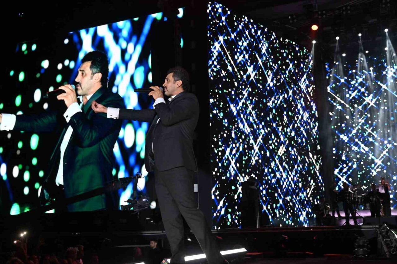 Çanakkale Kültür Yolu Festivali’nin müzik maratonu Bayhan’la son buldu 22 Bülten Medya -
