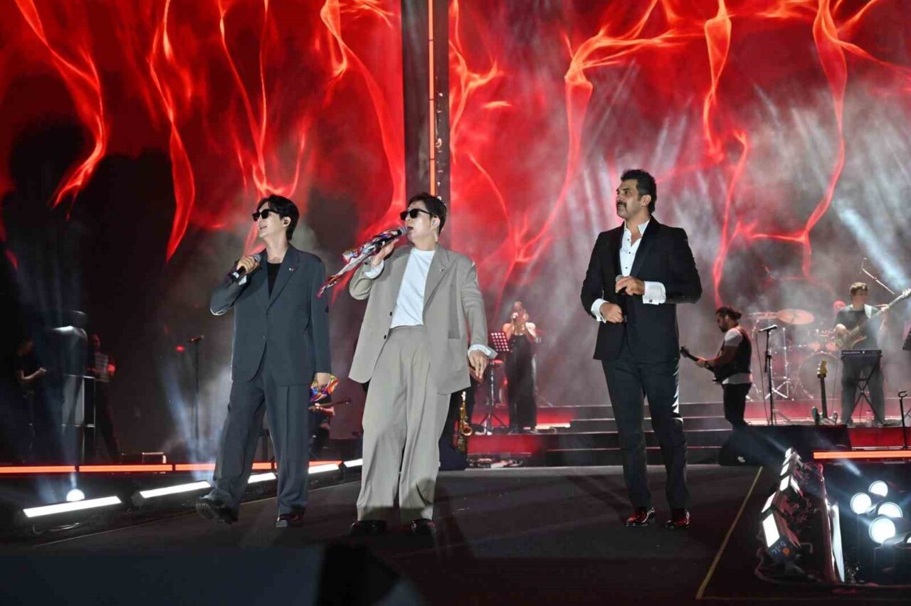 Çanakkale Kültür Yolu Festivali’nin müzik maratonu Bayhan’la son buldu 21 Bülten Medya -
