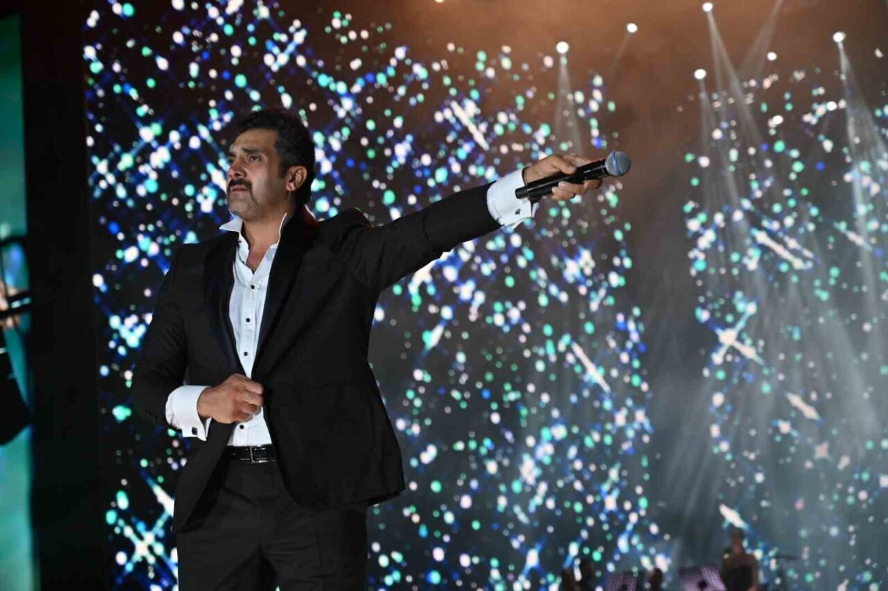 Çanakkale Kültür Yolu Festivali’nin müzik maratonu Bayhan’la son buldu 24 Bülten Medya -