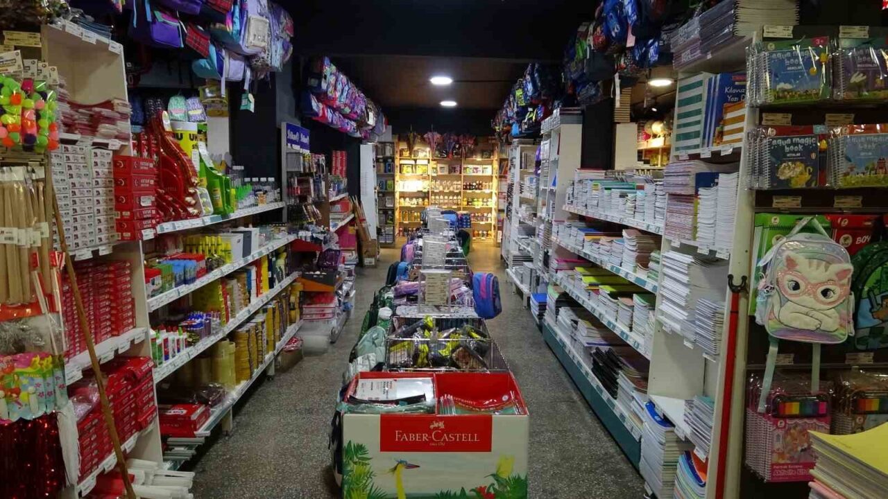 Çanakkale’de kırtasiye alışverişleri yoğunlaştı 31 Bülten Medya -