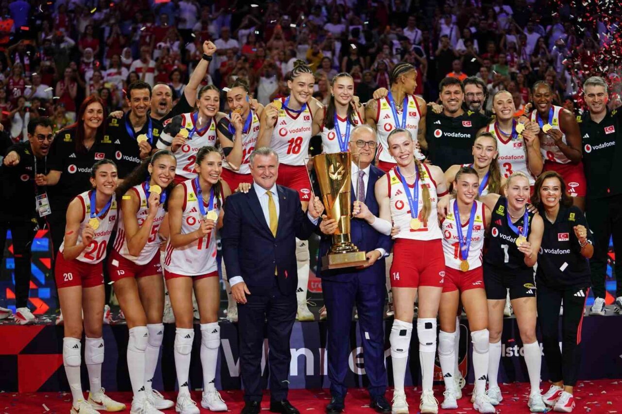 CEV Avrupa Şampiyonası’nda ödüller verildi 12 Bülten Medya -
