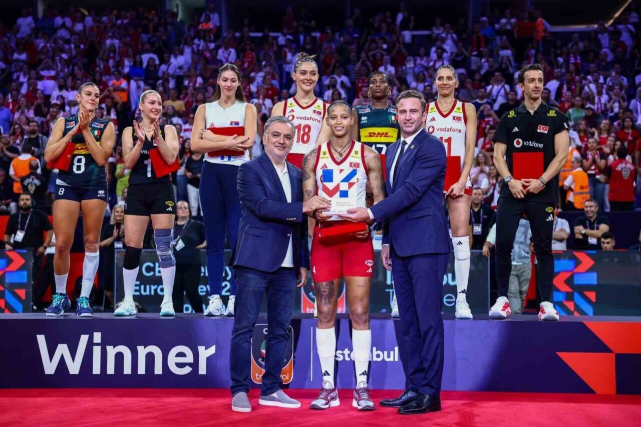 CEV Trendyol EuroVolley Kadınlar Avrupa Voleybol Şampiyonası’nda MVP ödülü sahibini buldu 4 Bülten Medya -