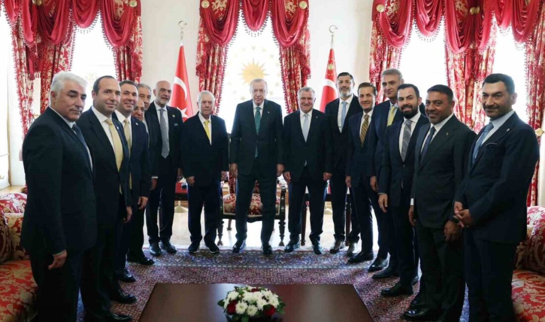 Cumhurbaşkanı Recep Tayyip Erdoğan, 4 Spor kulübü başkanı ve yöneticilerini