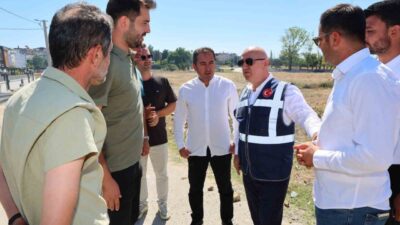 Darıca’da yol yapım, bakım ve asfaltlama çalışmaları sürdürülürken, ulaşımın daha