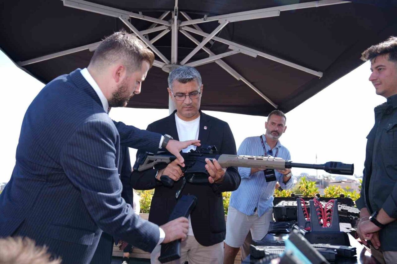Derya Arms ve Yusuf Dikeç’ten uzun vadeli işbirliği 15 Bülten Medya -