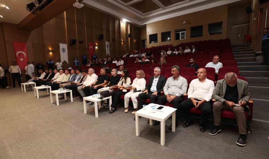 Dilovası’nda birinci sınıf ve ihtiyaç sahibi öğrencilere kırtasiye desteği Dilovası Belediyesi eylül ayı meclis toplantısında konuşan Başkan Ramazan Ömeroğlu,