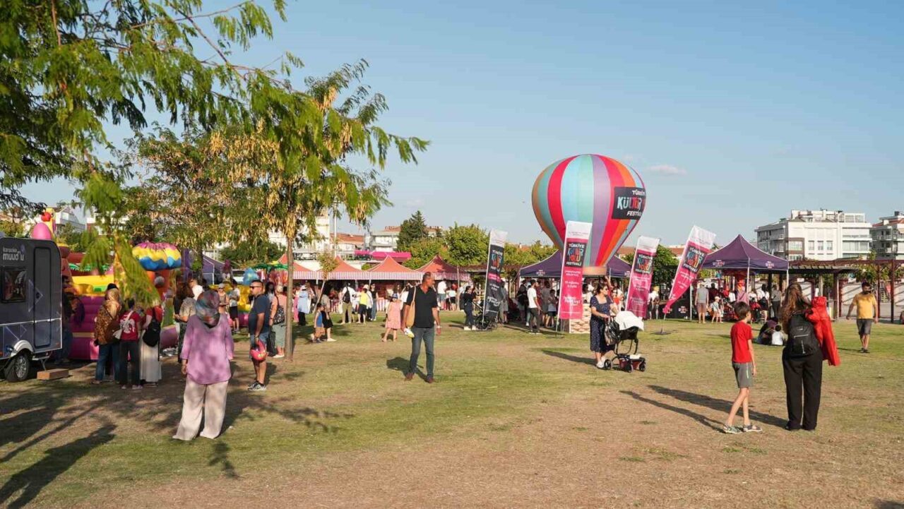 Dokuz gün boyunca kültür ve sanatın merkezi olan Çanakkale’de festival sona erdi 21 Bülten Medya -