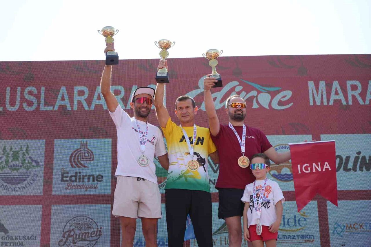 Edirne’de maraton coşkusu: 1071 sporcu hem koştu hem eğlendi 48 Bülten Medya -