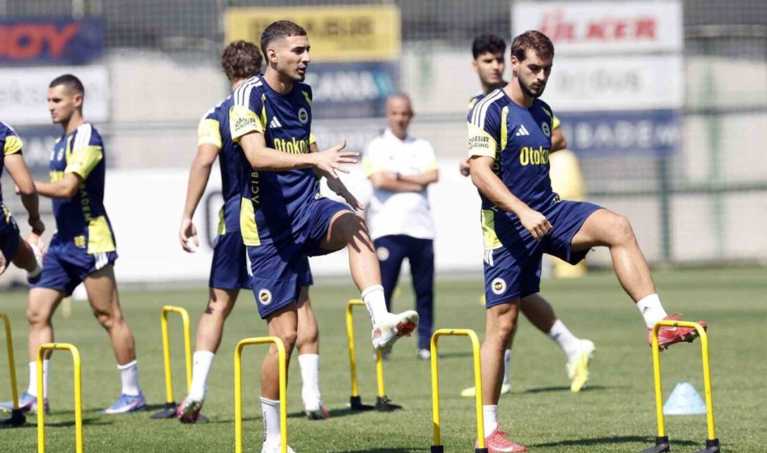 Fenerbahçe, Roma maçı hazırlıklarına başladı Fenerbahçe, 10 Eylül Perşembe günü İtalya temsilcisi Roma ile oynayacağı