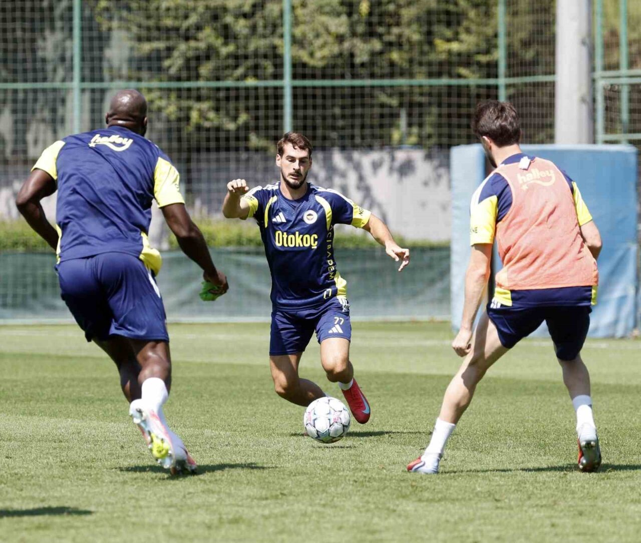 Fenerbahçe, Roma maçı hazırlıklarına başladı 11 Bülten Medya -