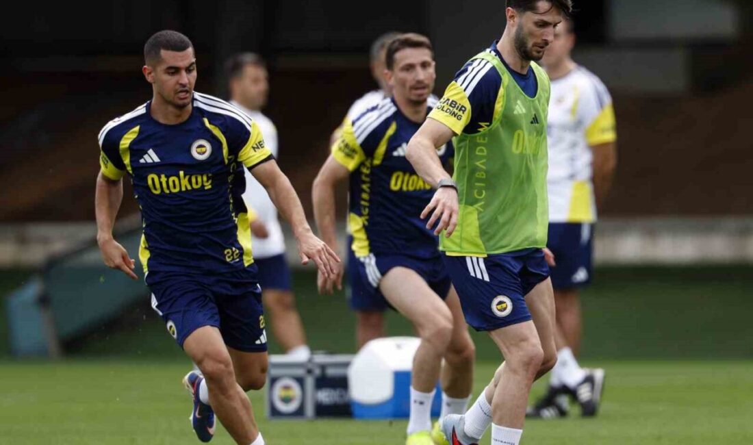 Fenerbahçe’de Roma maçı hazırlıkları devam etti Fenerbahçe, UEFA Şampiyonlar Ligi’nin ilk haftasında İtalya temsilcisi Roma ile