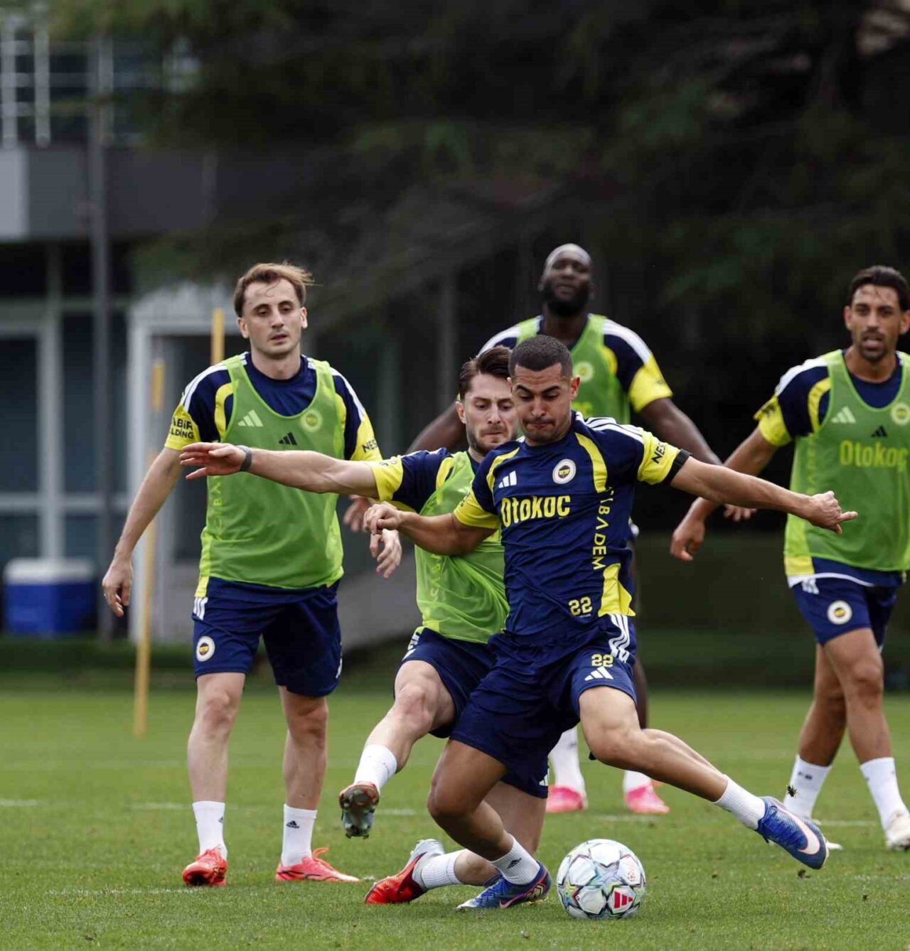 Fenerbahçe’de Roma maçı hazırlıkları devam etti 16 Bülten Medya -