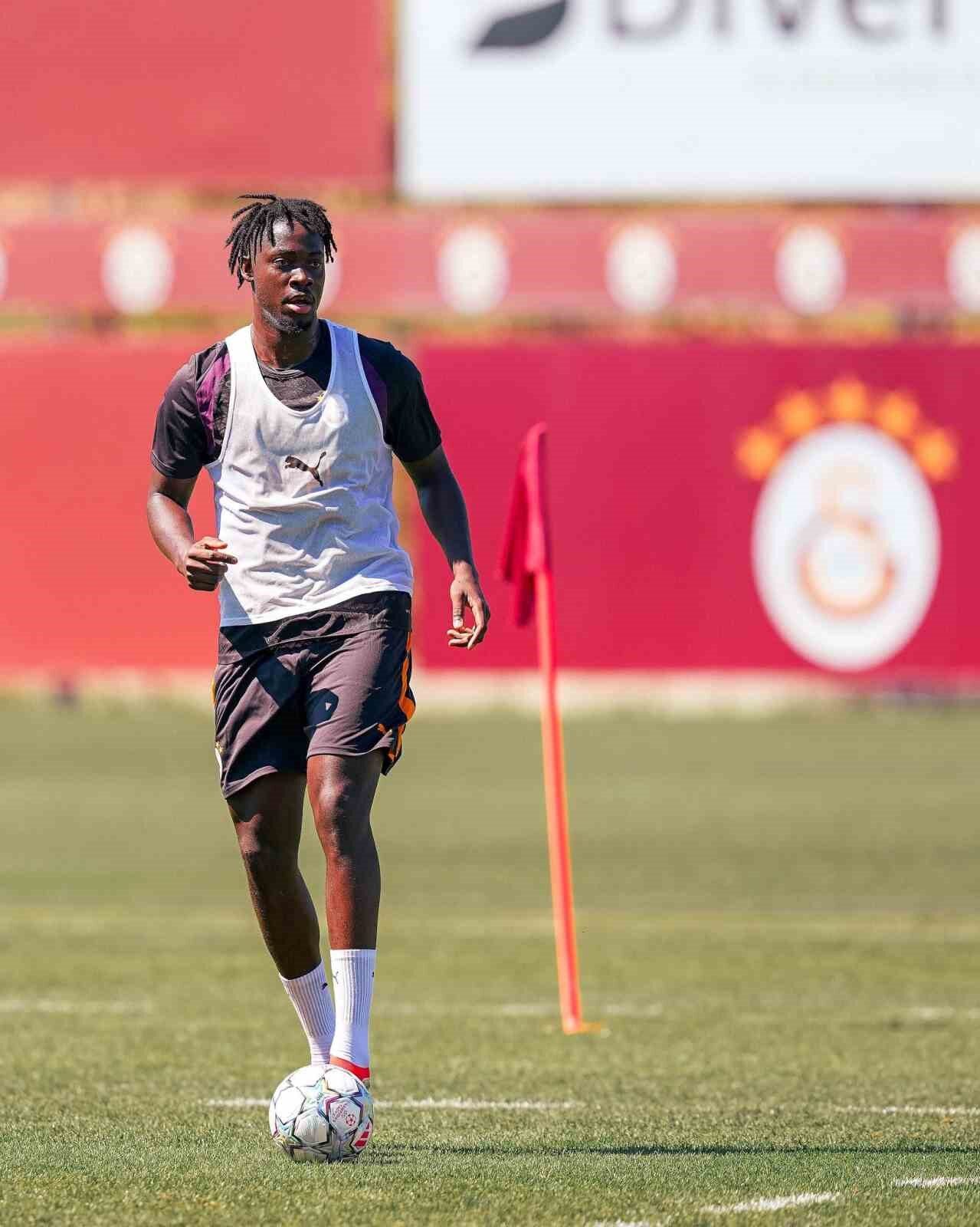 Galatasaray, Sporting maçı hazırlıklarını sürdürdü 11 Bülten Medya -
