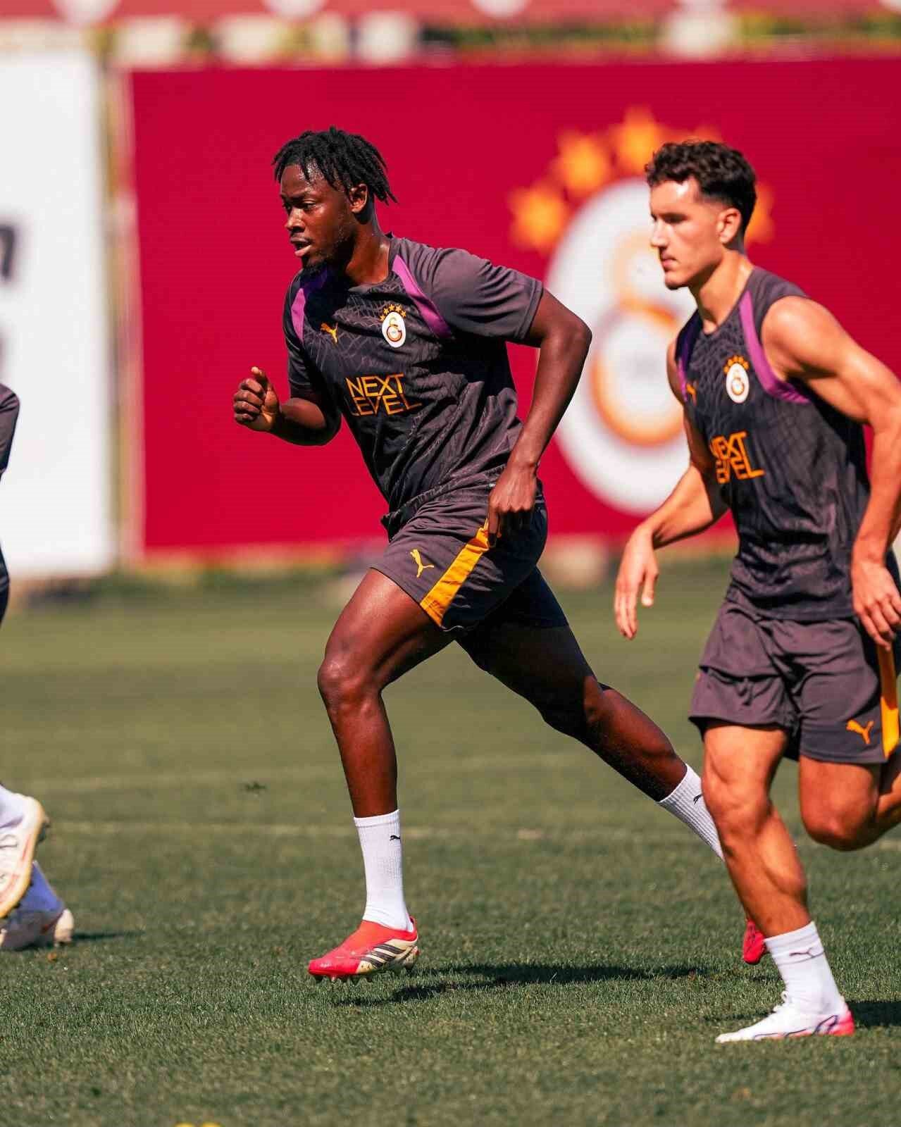 Galatasaray, Sporting maçı hazırlıklarını sürdürdü 12 Bülten Medya -