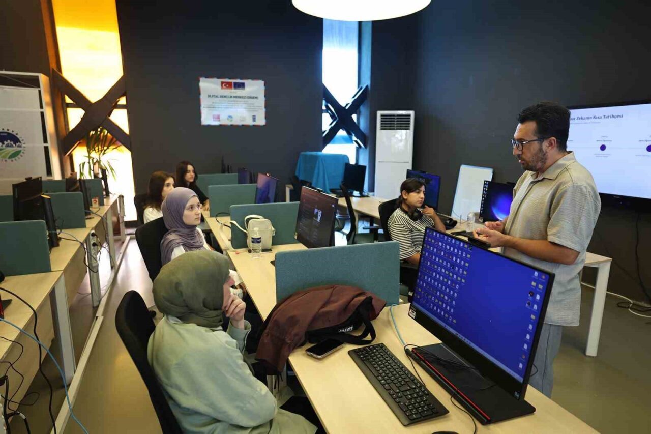 Genç Atölye yaz dönemi eğitimlerini tamamladı 10 Bülten Medya -