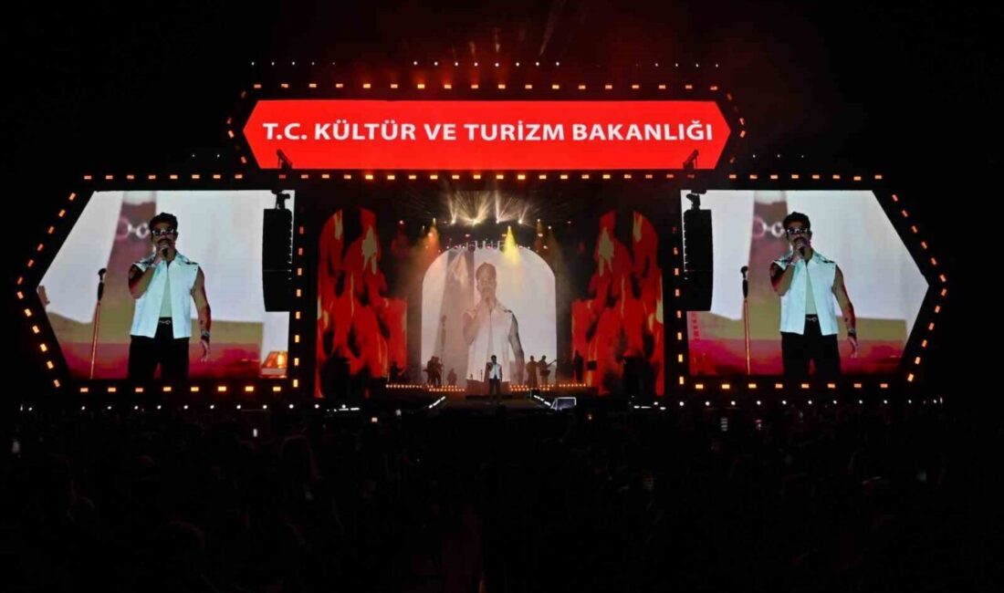 Gökhan Türkmen Çanakkale Kültür Yolu Festivali’ne damga vurdu Kültür ve Turizm Bakanlığı tarafından düzenlenen Çanakkale Kültür Yolu Festivali’nin