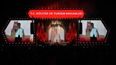 Kültür ve Turizm Bakanlığı tarafından düzenlenen Çanakkale Kültür Yolu Festivali’nin