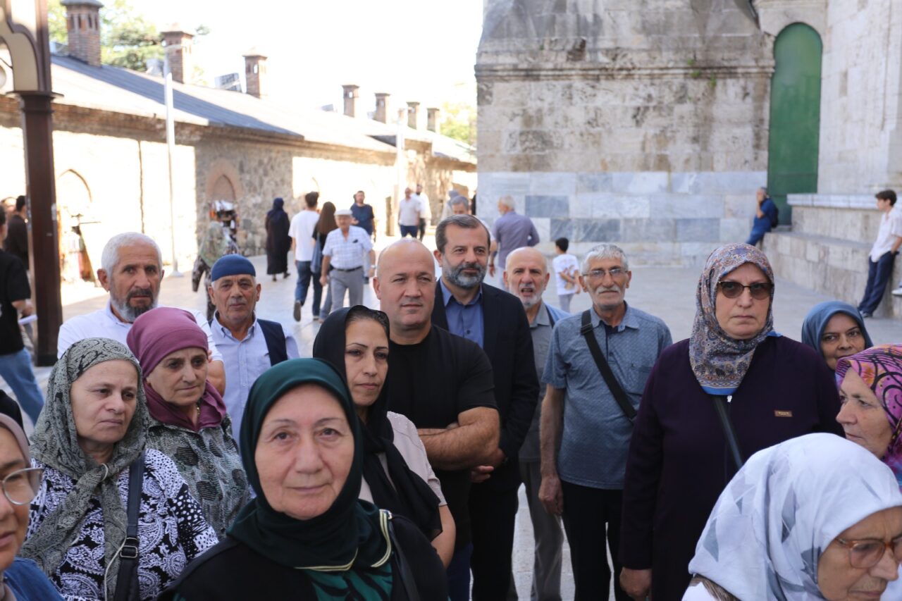 Gürsu’nun büyükleri Bursa’nın kadim mekânlarını gezdi 3 Bülten Medya -