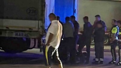 Edirne’nin Lalapaşa ilçesinde bulunan Hamzabeyli Sınır Kapısı’ndaki tır parkı içerisinde