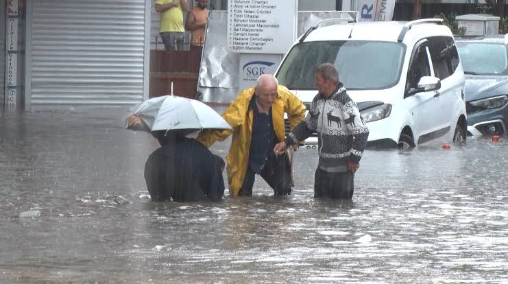 Meteoroloji’den sarı kodlu uyarı! Kuvvetli yağış geliyor 2 Bülten Medya -