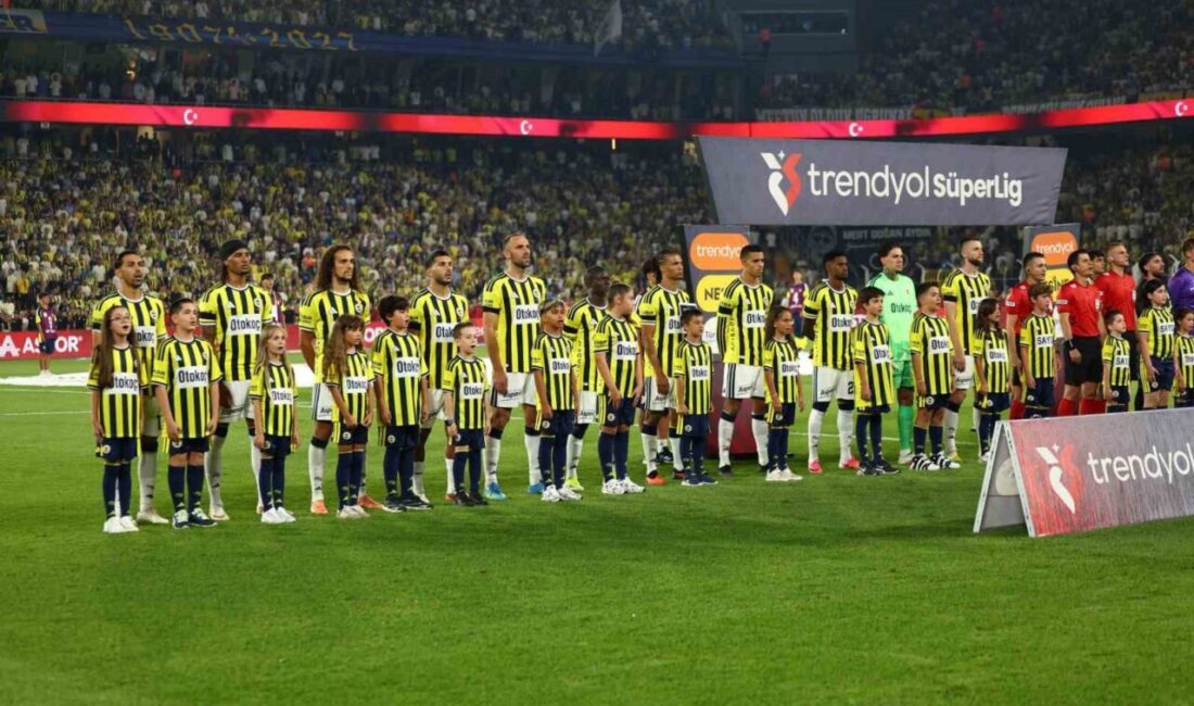 İsmail Kartal, derbide kadroyu bozmadı Fenerbahçe Teknik Direktörü İsmail Kartal, son oynadıkları Samsunspor maçı 11’ini