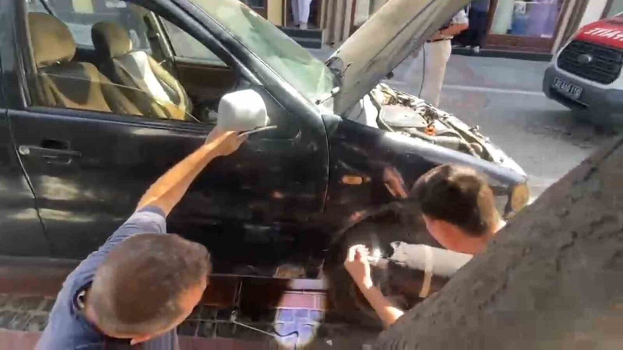 Kaputtan miyav sesi geldi, itfaiye ekipleri harekete geçti 18 Bülten Medya -