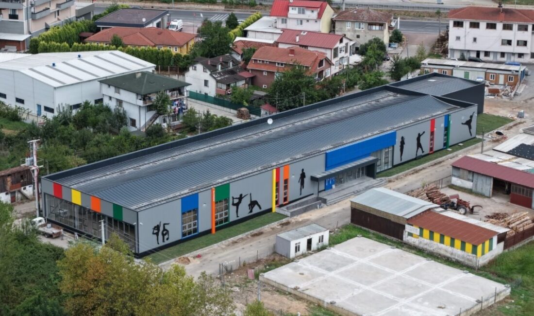 Kartepe’nin yeni spor merkezi “Ritim” hizmete hazırlanıyor Kartepe’nin Acısu Mahallesi’nde yapımı devam eden Ritim Spor ve Aktif