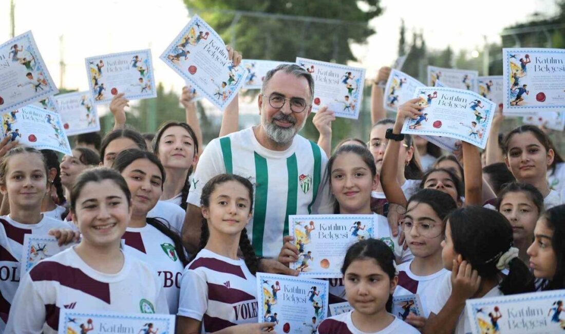 Kestel Belediyesi’nin Yaz Spor Okullarında görkemli final Kestel Belediyesi tarafından çocuk ve gençleri sporla buluşturmak amacıyla 12