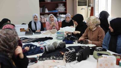 Darıca’da kadınlara yönelik düzenlenen Kişisel Gelişim ve El Sanatları (KİGEM)