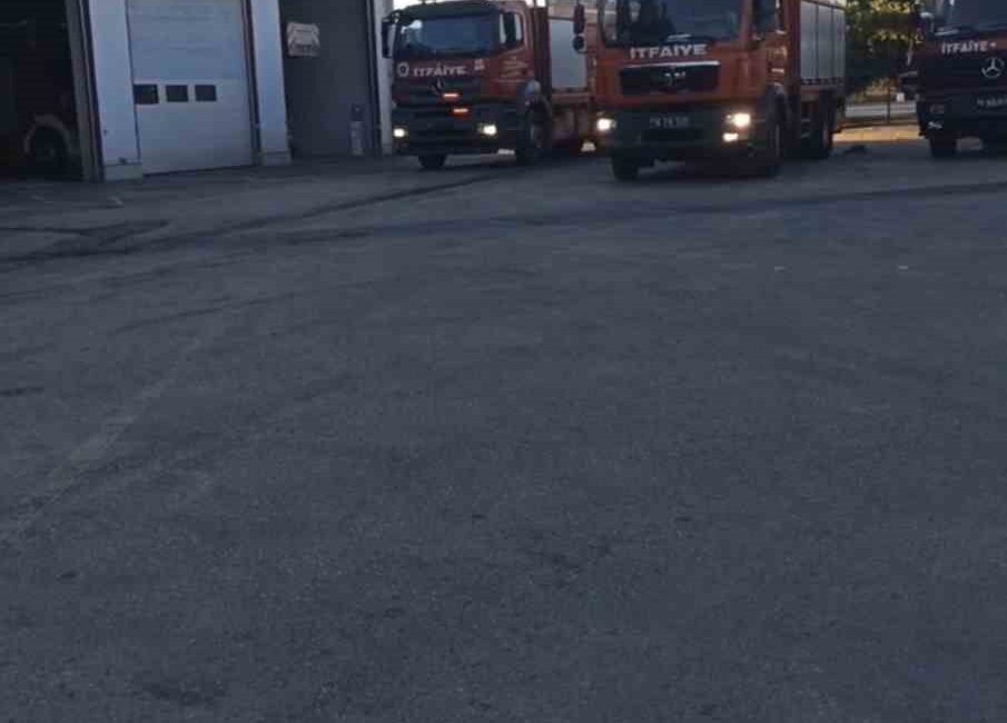 Kumluca’daki orman yangınına Bursa’dan destek Bursa Büyükşehir Belediyesi, Antalya’nın Kumluca ilçesinde devam eden orman yangınına