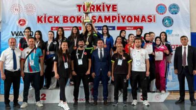Bursa’nın Mustafakemalpaşa ilçesinde kick boks sporuna kazandırdığı yeni yeteneklerle dikkat