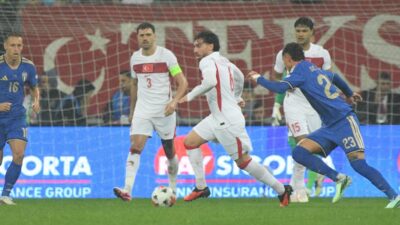 A Milli Futbol Takımı'nda Orkun Kökçü, ayak parmağındaki ağrıları nedeniyle