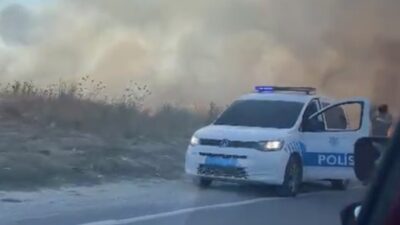 Tekirdağ’ın Kapaklı ilçesinde otluk alanda meydana gelen yangın itfaiye ekipleri