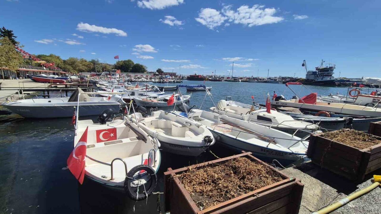 Poyraz balıkçıları karaya çekti 19 Bülten Medya -