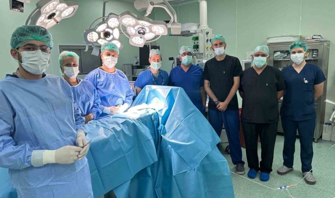 Sakarya’da bölgesel anesteziyle ilk kanser cerrahisi başarıyla sonuçlandı Sakarya Eğitim ve Araştırma Hastanesi’nde (SEAH) meme kanseri teşhisi konulan