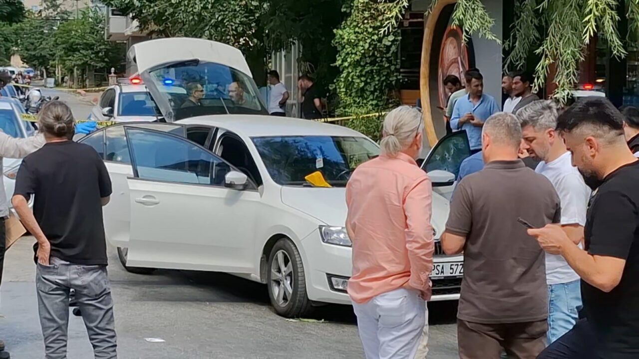 Sancaktepe’de seyir halindeki otomobile silahlı saldırı: 1 ölü 14 Bülten Medya -