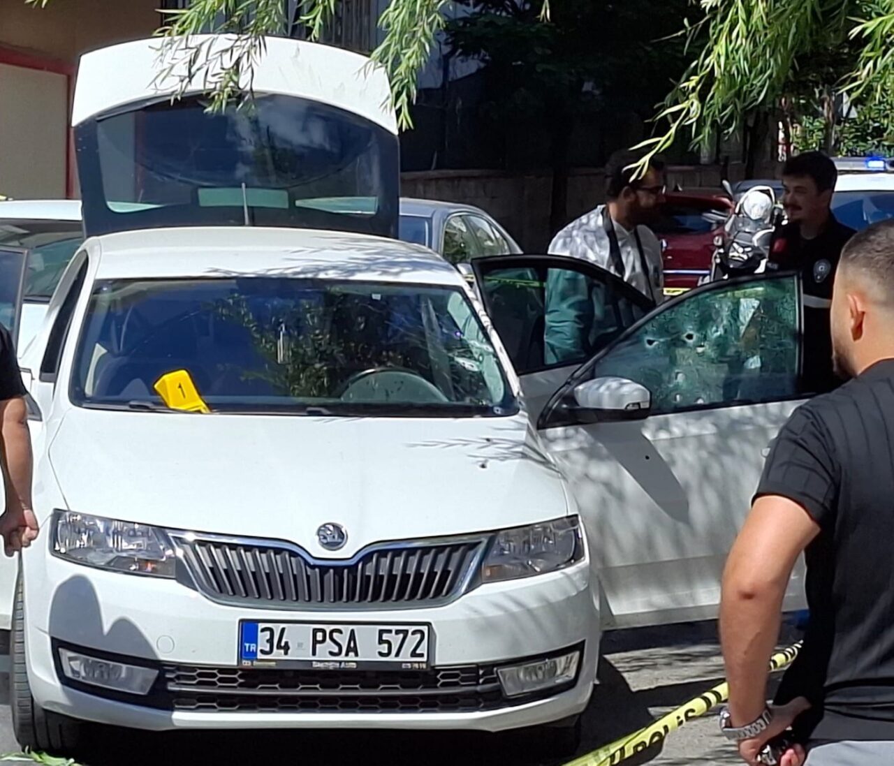 Sancaktepe’de seyir halindeki otomobile silahlı saldırı: 1 ölü 16 Bülten Medya -