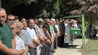Antalya’nın Alanya ilçesindeki otel iskelesinden yaklaşık 50 santimetrelik sığ suya