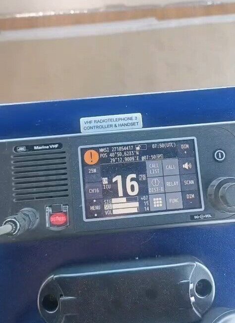 Silivri açıklarında çarpışan iki geminin kayıp 10 mürettebatı için telsizden yardım çağrısı yapıldı Marmara Denizi’nde Silivri açıklarının 18 mil güneyinde, 28.6-28 Doğu mevkilerinde