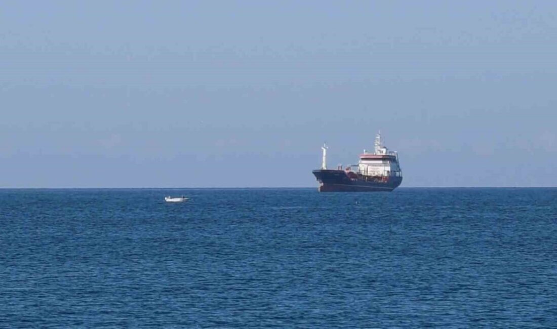 Silivri açıklarında Alsu ve Tuğberk İmamoğlu isimli iki geminin kazasının