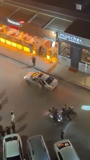 "Sinyal ver" diye bağırdı, sözlü tartışma kameraya yansıdı 15 Bülten Medya -