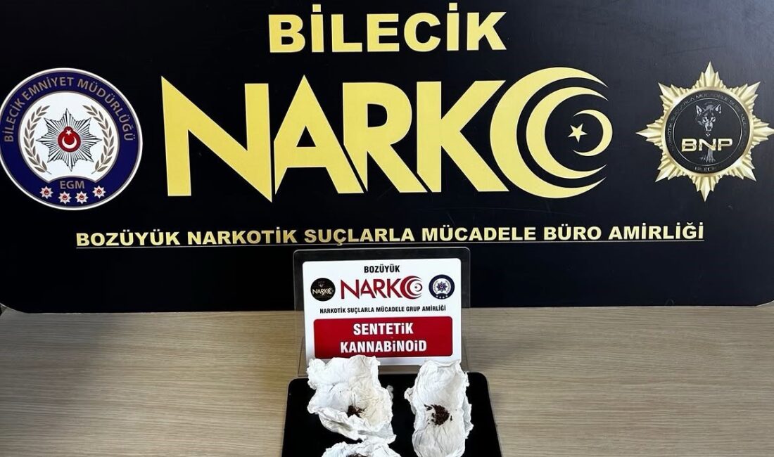 Bilecik’te şüphe üzerine durdurulan kişinin üzerinde uyuşturucu madde ele geçirildi.