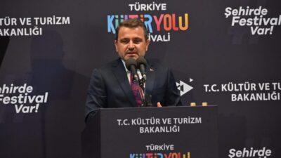 Kültür Yolu Festivali’nin Çanakkale ayağı kent genelinde gerçekleştirilen kültür, sanat