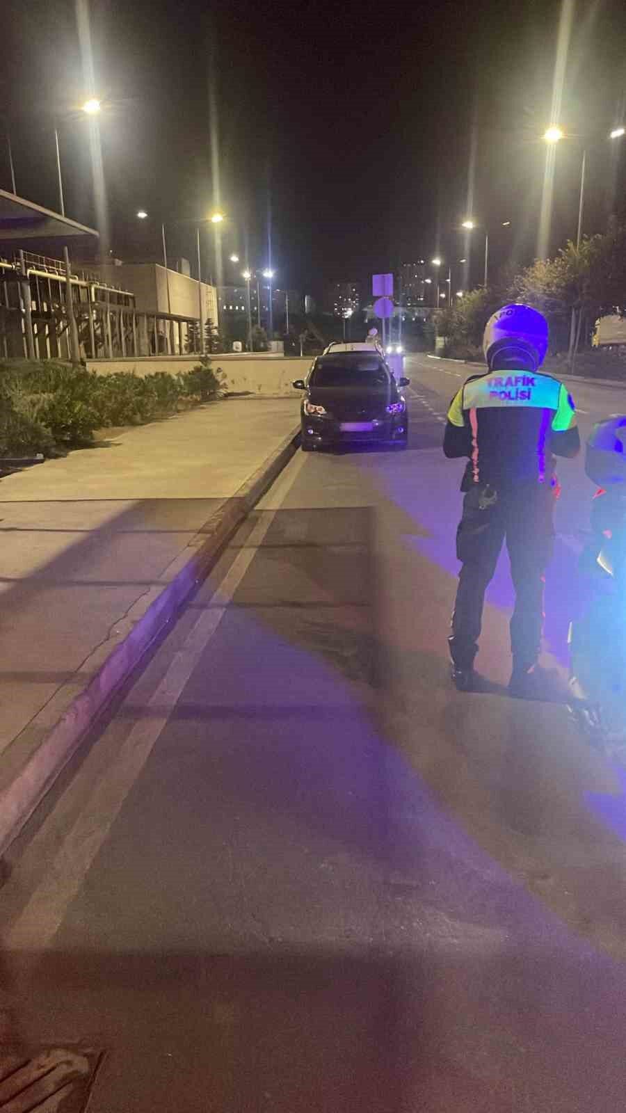 Tekerlekli sandalyeyle geçemeyince video çekip polise ihbar etti: 55 araca ceza 8 Bülten Medya -