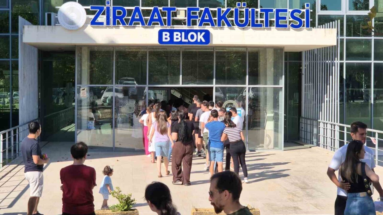 Tekirdağ’da KPSS heyecanı: Üniversitede yoğunluk yaşandı 11 Bülten Medya -