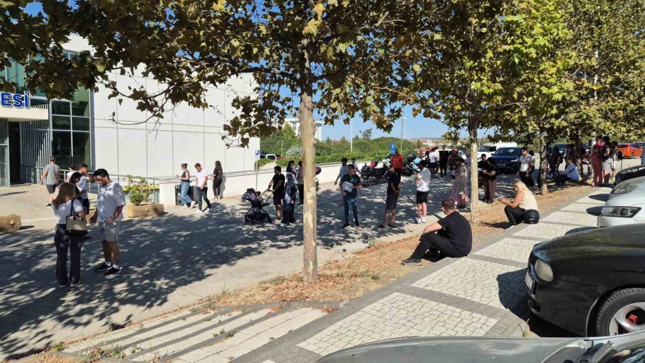 Tekirdağ’da KPSS heyecanı: Üniversitede yoğunluk yaşandı 12 Bülten Medya -